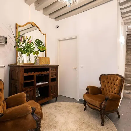 ゲストハウス Gold 3*